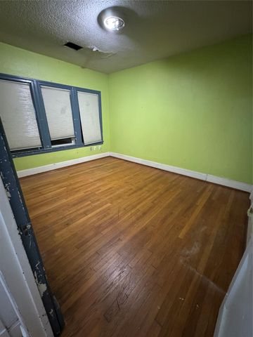 218 Everton Street, Houston, TX 77003