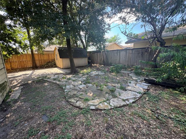 218 Everton Street, Houston, TX 77003