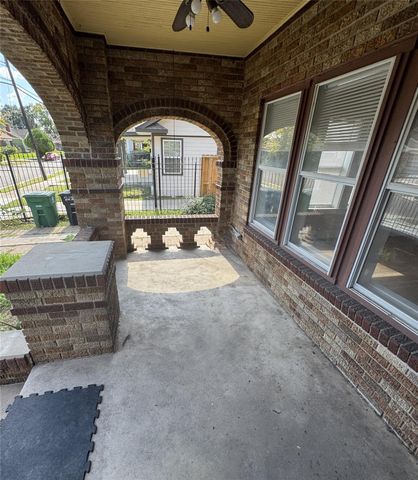 218 Everton Street, Houston, TX 77003