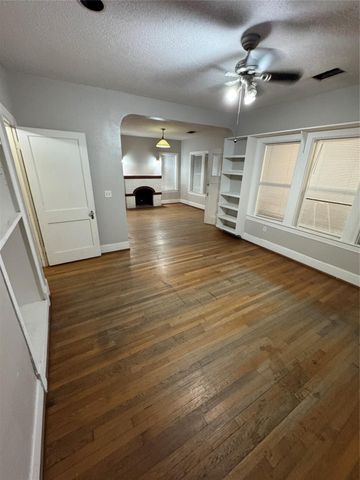 218 Everton Street, Houston, TX 77003