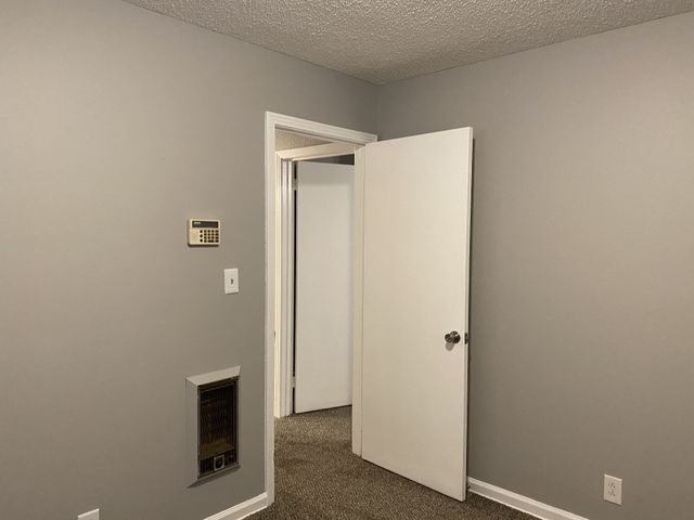 222 N 11th St, Clarksville, TN 37040