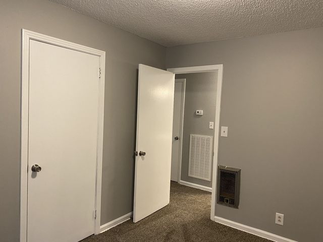 222 N 11th St, Clarksville, TN 37040