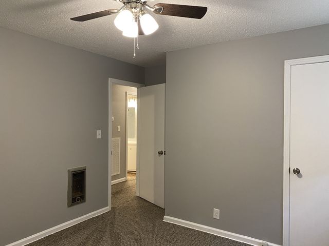 222 N 11th St, Clarksville, TN 37040