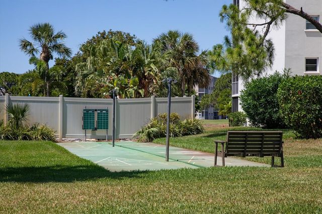 3840 IRONWOOD LANE 304H, Bradenton, FL 34209