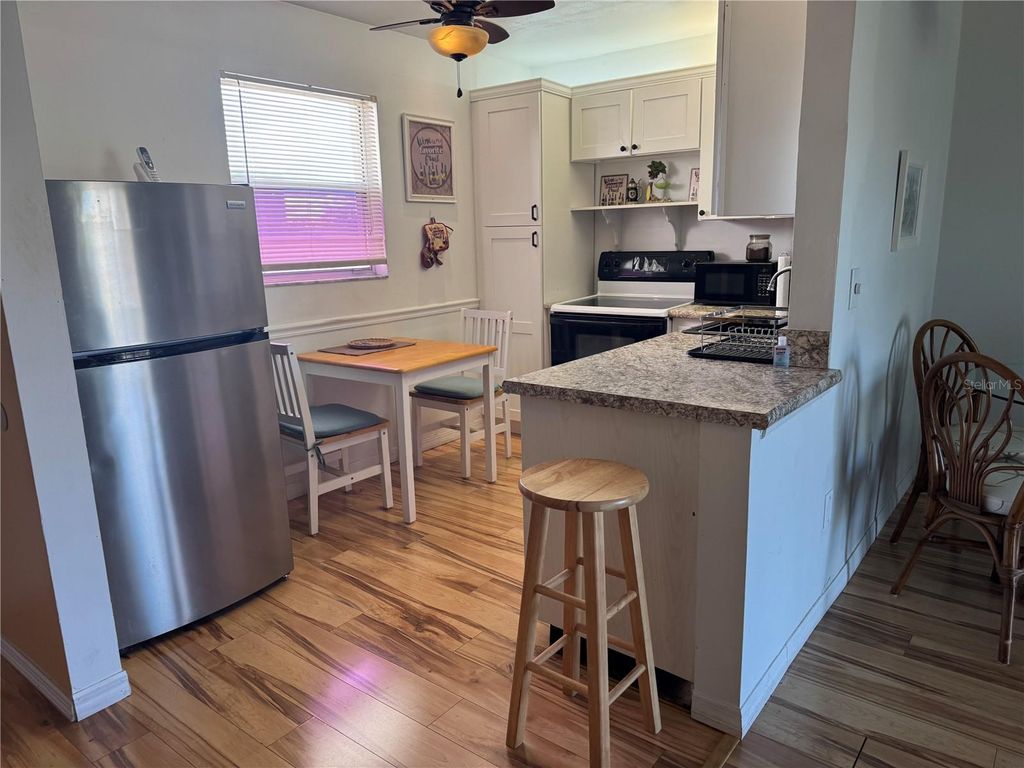 Image 3 of property listing at 3840 IRONWOOD LANE 304H, Bradenton, FL 34209