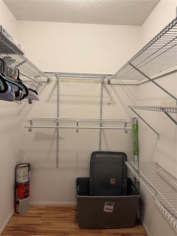 Image 10 of property listing at 3840 IRONWOOD LANE 304H, Bradenton, FL 34209