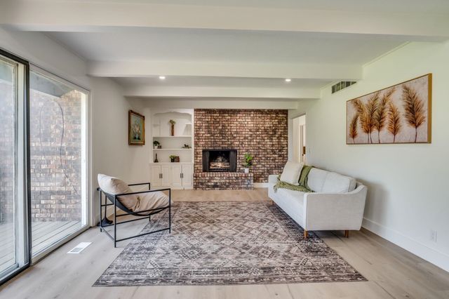 449 N Wheatland Pl, Wichita, KS 67235