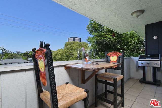 4140 Warner Boulevard 302, Burbank, CA 91505