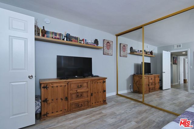 4140 Warner Boulevard 302, Burbank, CA 91505