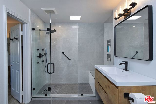 4140 Warner Boulevard 302, Burbank, CA 91505