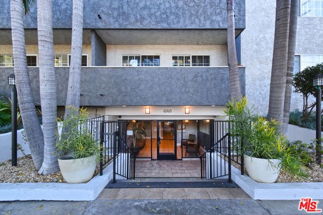 4140 Warner Boulevard 302, Burbank, CA 91505