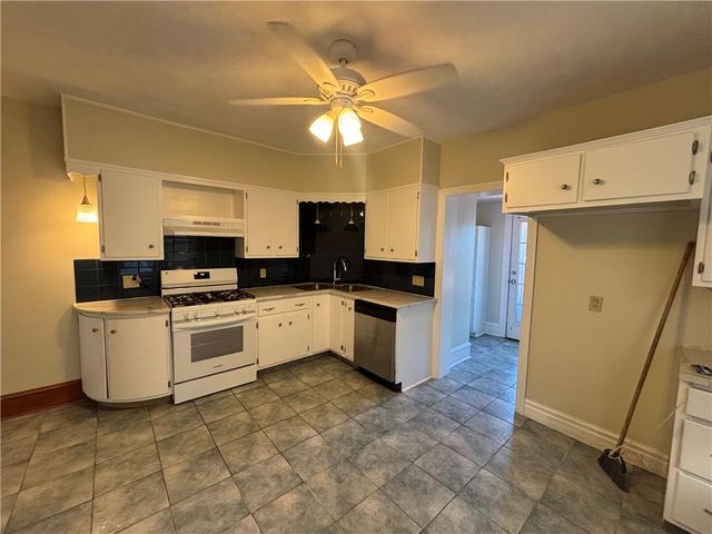 2238 Fairview Avenue, Wilson Boro, PA 18042