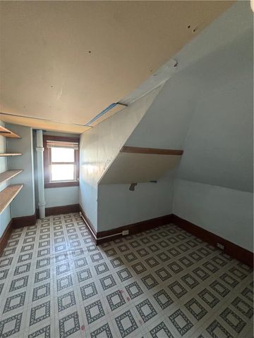 2238 Fairview Avenue, Wilson Boro, PA 18042