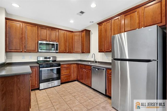 68 Osprey Drive, Old Bridge, NJ 08857
