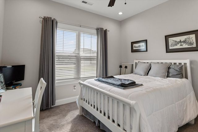 301 Sentry Oaks, Chickamauga, GA 30707