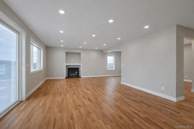 20 Nesheiwat, Lagrangeville, NY 12540