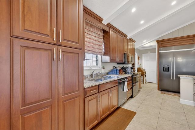 1404 REGENCY COURT, Leesburg, FL 34748