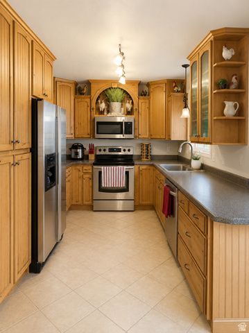2010 W 12820 S, Riverton, UT 84065