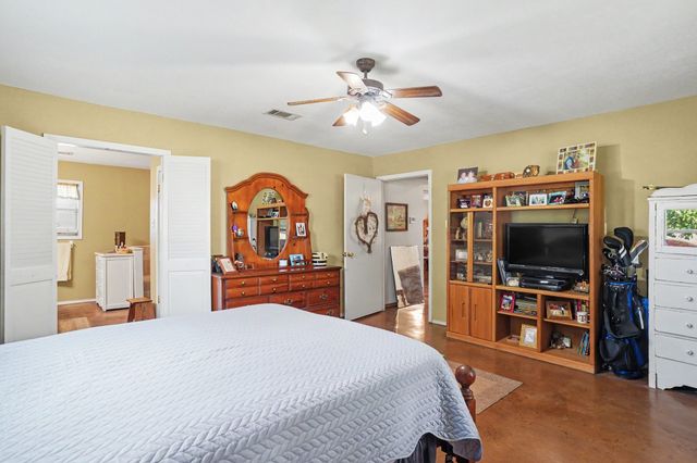 7445 County Road 305, Grandview, TX 76050