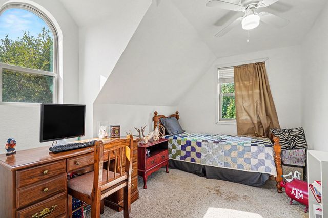 7445 County Road 305, Grandview, TX 76050