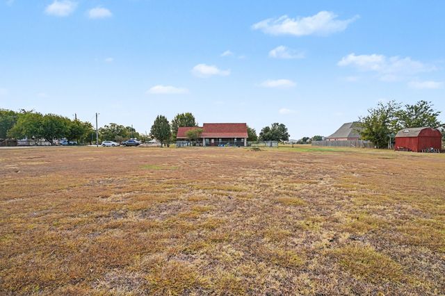 7445 County Road 305, Grandview, TX 76050