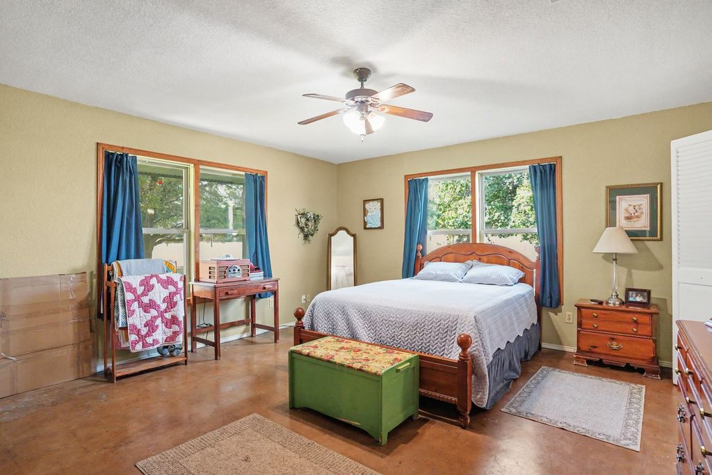 7445 County Road 305, Grandview, TX 76050 — photo 5