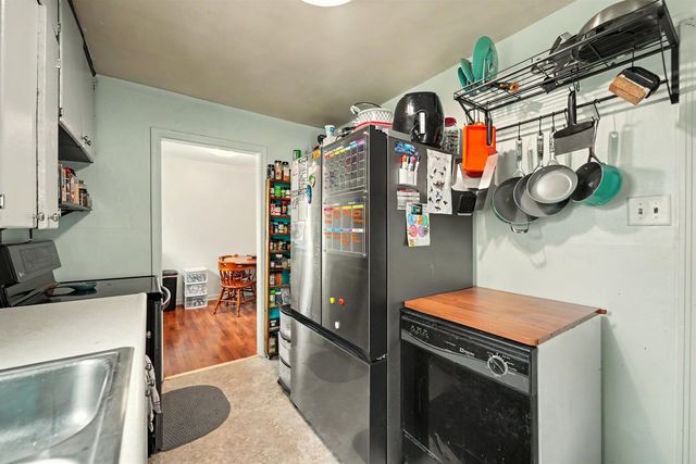 404 E Claflin Ave, Salina, KS 67401