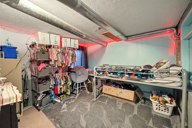 404 E Claflin Ave, Salina, KS 67401