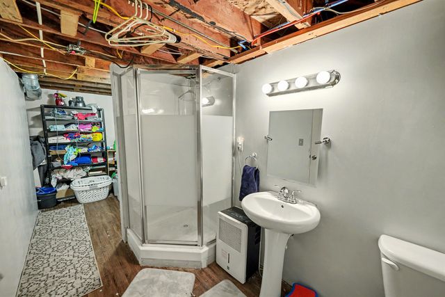 404 E Claflin Ave, Salina, KS 67401
