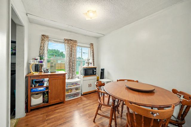 404 E Claflin Ave, Salina, KS 67401