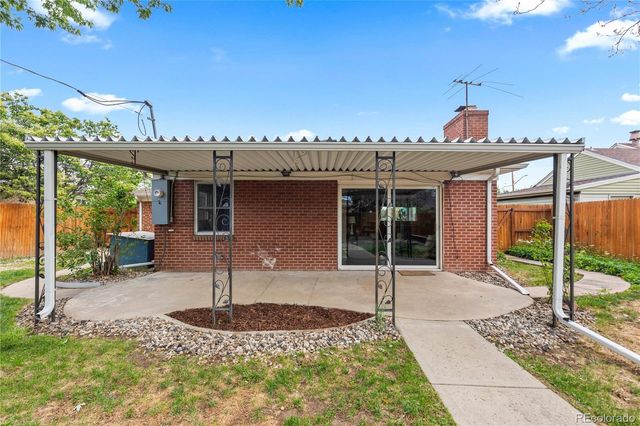 3340 E 30th Avenue, Denver, CO 80205