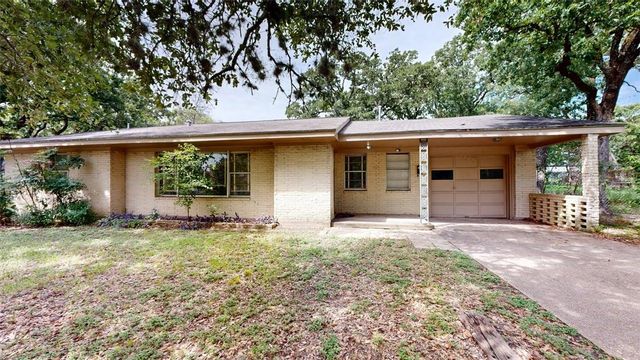 4304 Aspen Street, Bryan, TX 77801