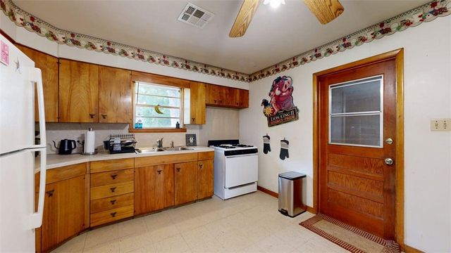 4304 Aspen Street, Bryan, TX 77801