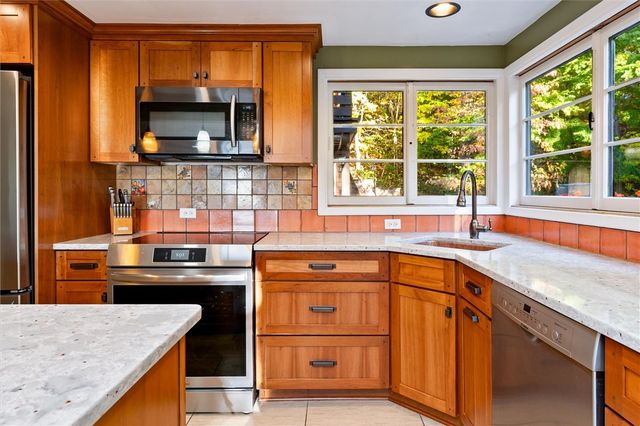 7406 Forest Trail, Victor, NY 14564