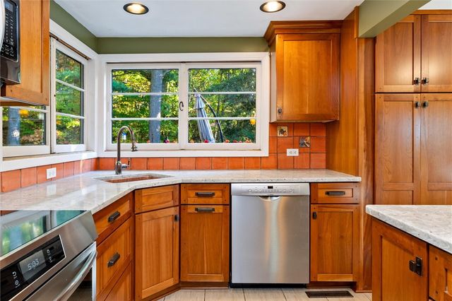 7406 Forest Trail, Victor, NY 14564