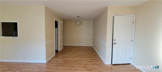 375 Glendale Avenue D11, Bridgeport, CT 06606