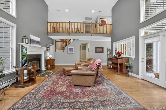 4 Pearl Court, Katonah, NY 10536