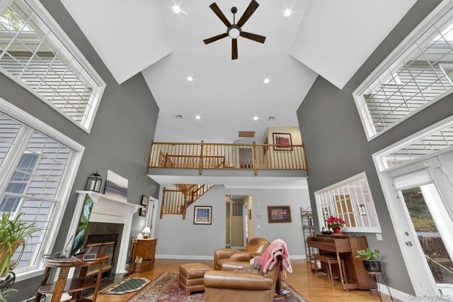 4 Pearl Court, Katonah, NY 10536