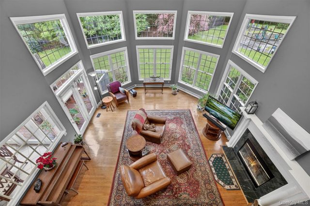 4 Pearl Court, Katonah, NY 10536