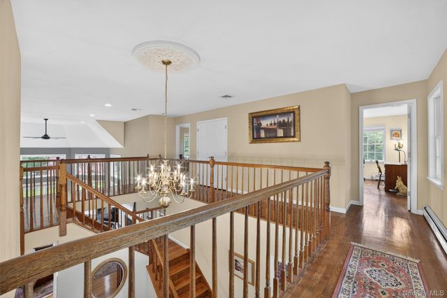 4 Pearl Court, Katonah, NY 10536