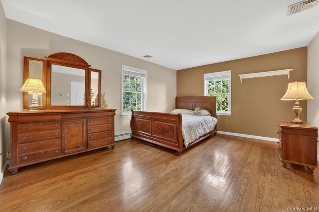 4 Pearl Court, Katonah, NY 10536