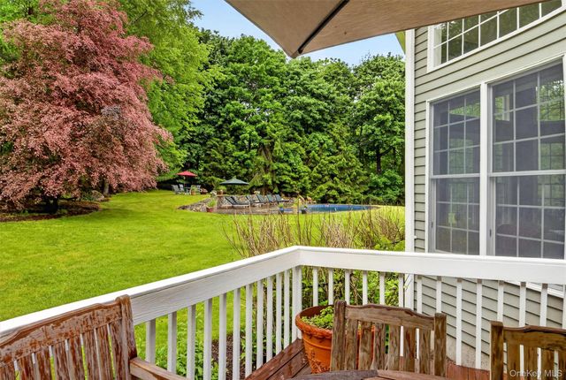 4 Pearl Court, Katonah, NY 10536