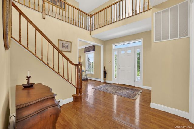 4 Pearl Court, Katonah, NY 10536