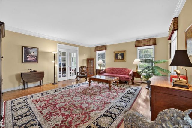 4 Pearl Court, Katonah, NY 10536