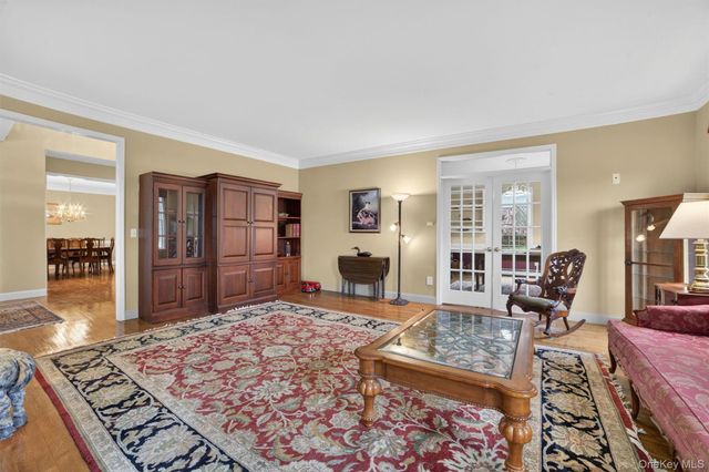 4 Pearl Court, Katonah, NY 10536