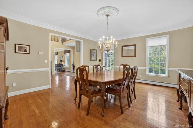 4 Pearl Court, Katonah, NY 10536