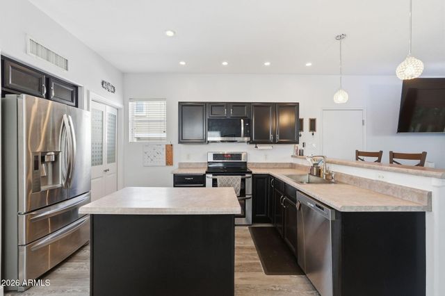3034 W VILLA CASSANDRA Drive, Phoenix, AZ 85086