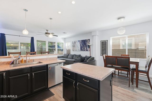 3034 W VILLA CASSANDRA Drive, Phoenix, AZ 85086