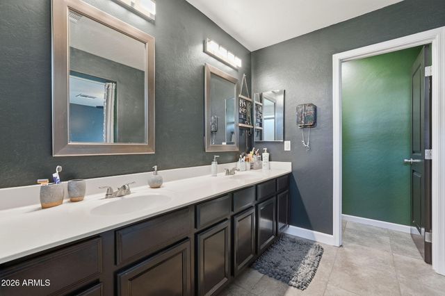 3034 W VILLA CASSANDRA Drive, Phoenix, AZ 85086