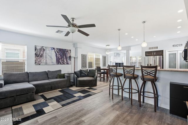 3034 W VILLA CASSANDRA Drive, Phoenix, AZ 85086